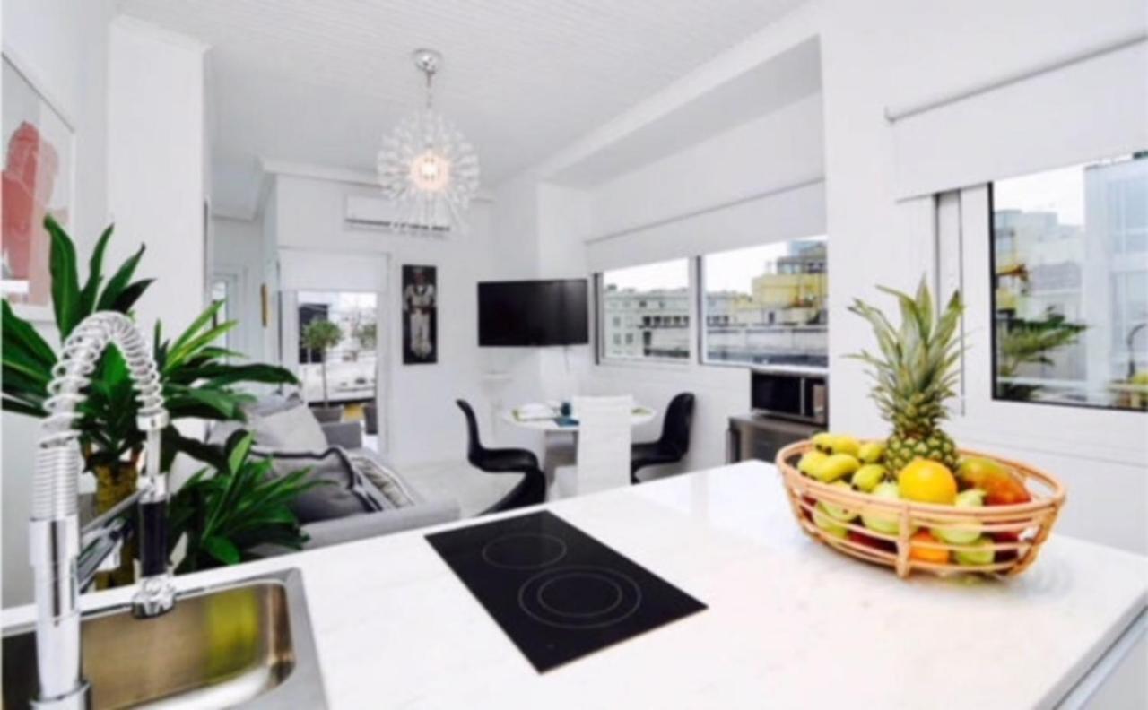 A Diamont In The Center Of Athens Apartman Kültér fotó